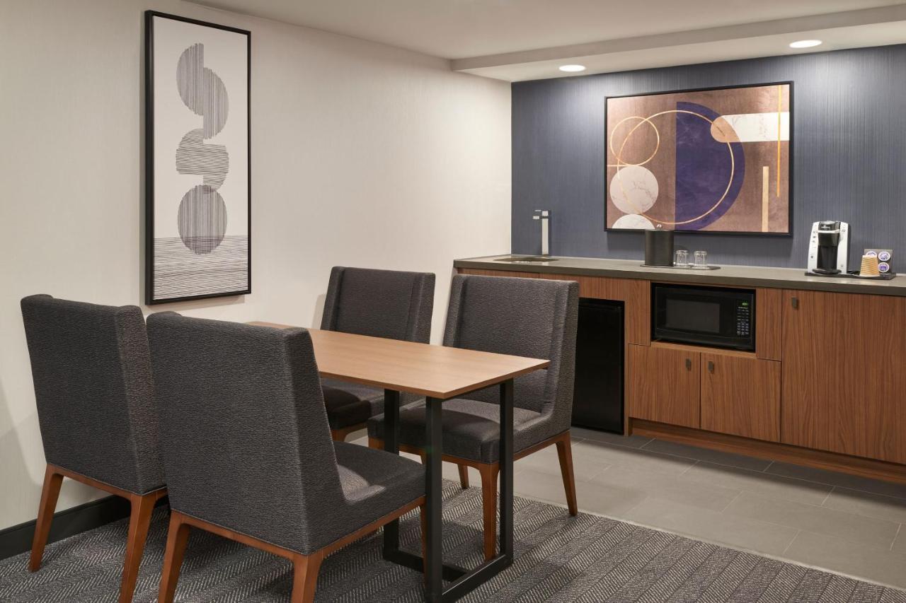 Courtyard By Marriott Toronto Mississauga/Meadowvale Otel Dış mekan fotoğraf