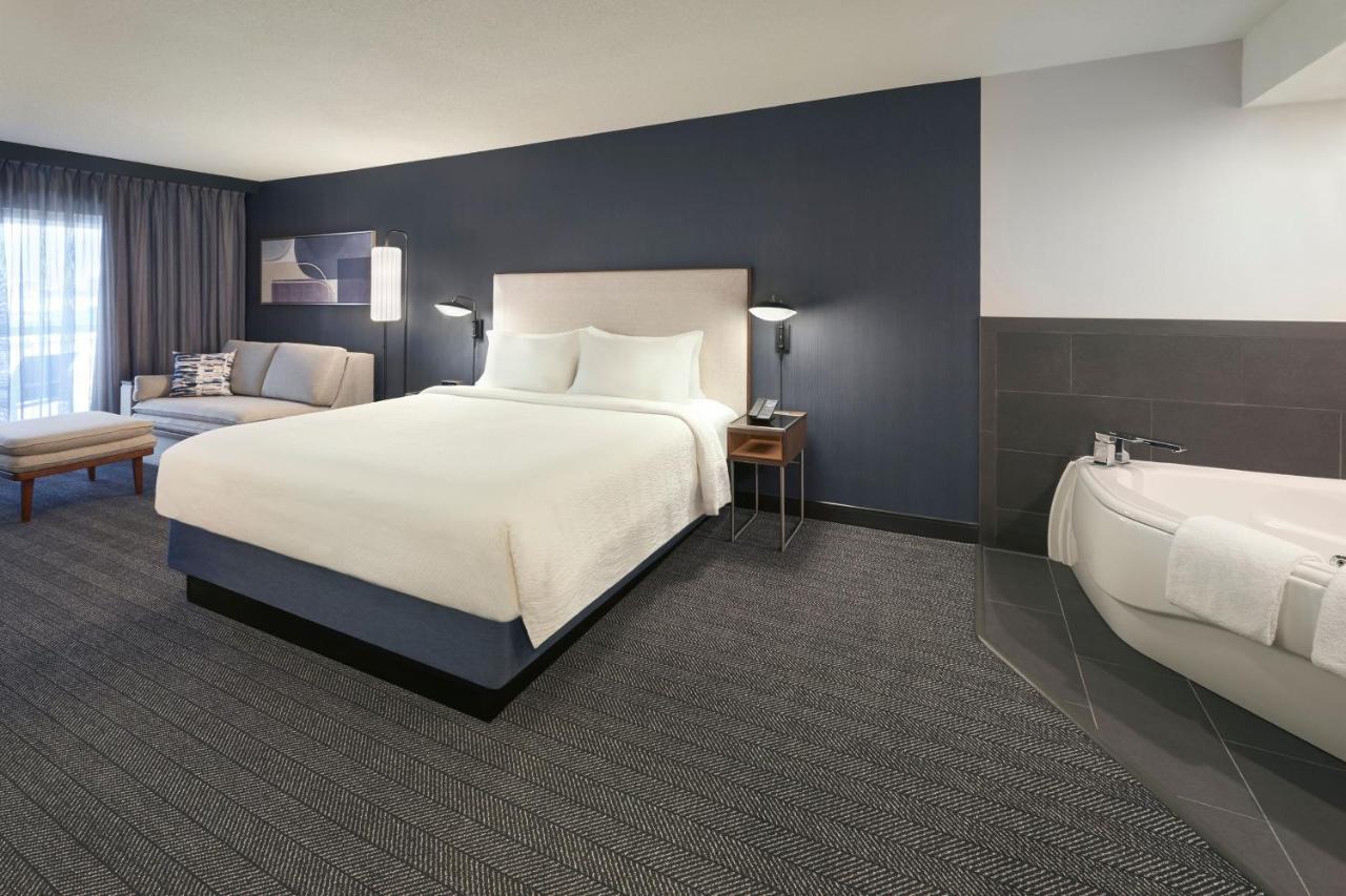 Courtyard By Marriott Toronto Mississauga/Meadowvale Otel Dış mekan fotoğraf