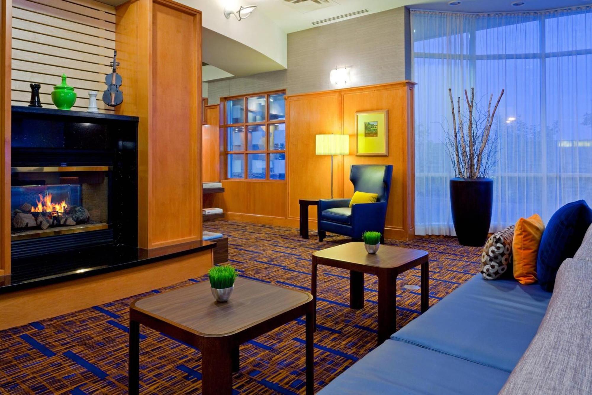 Courtyard By Marriott Toronto Mississauga/Meadowvale Otel Dış mekan fotoğraf