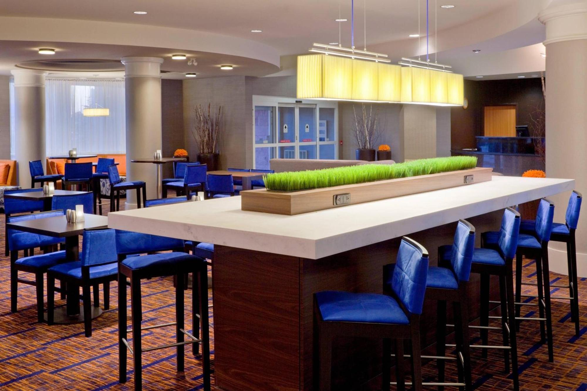 Courtyard By Marriott Toronto Mississauga/Meadowvale Otel Dış mekan fotoğraf